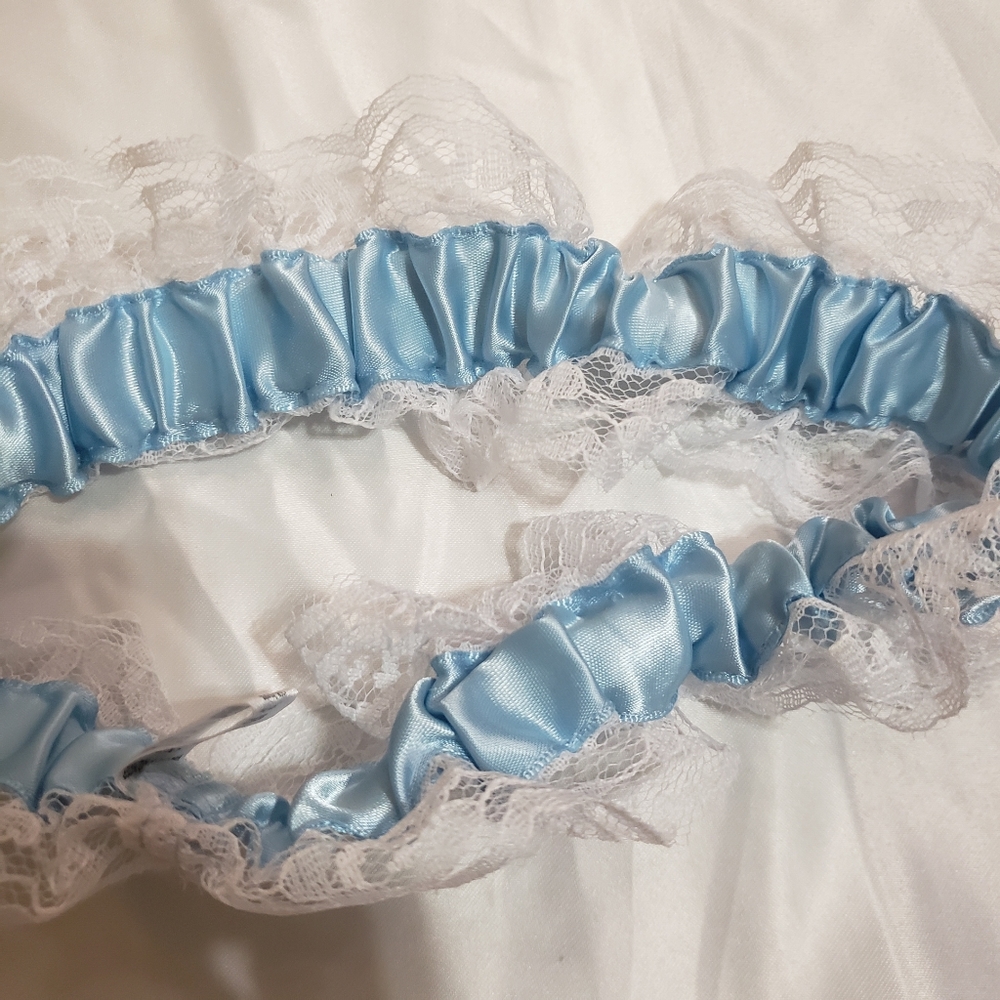 💙 Garter & Pin - Picture 6 of 7